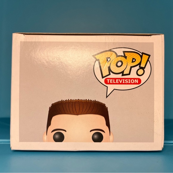 Funko Pop! Television - Orange is the New Black - 249 George “Pornstache” Mendez - Picture 4 of 5